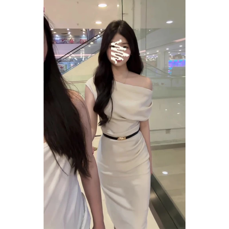 连衣裙女2025夏季新款法式气质斜肩设计感收腰显瘦百搭中长款裙子