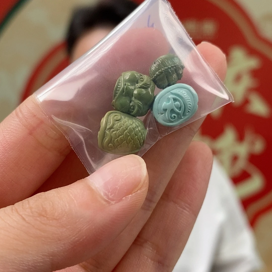 绿松石未镶嵌珠宝奇石