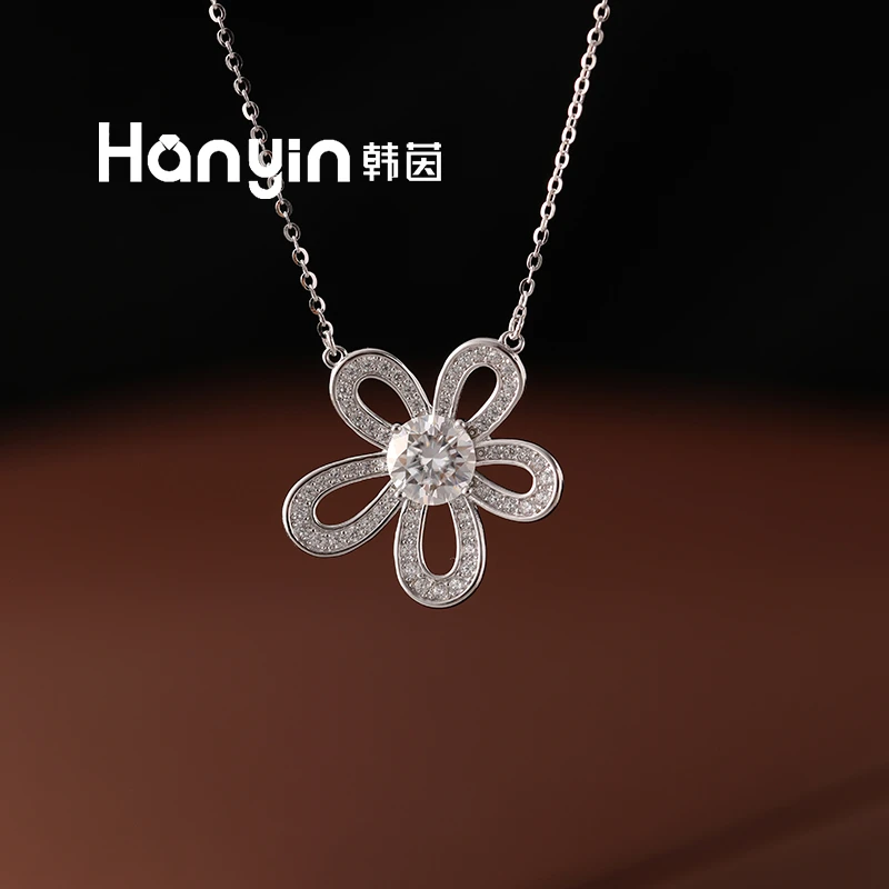 坠链均925银莫桑石 1克拉莫桑石花朵微满镶项链轻奢时尚首饰AAA