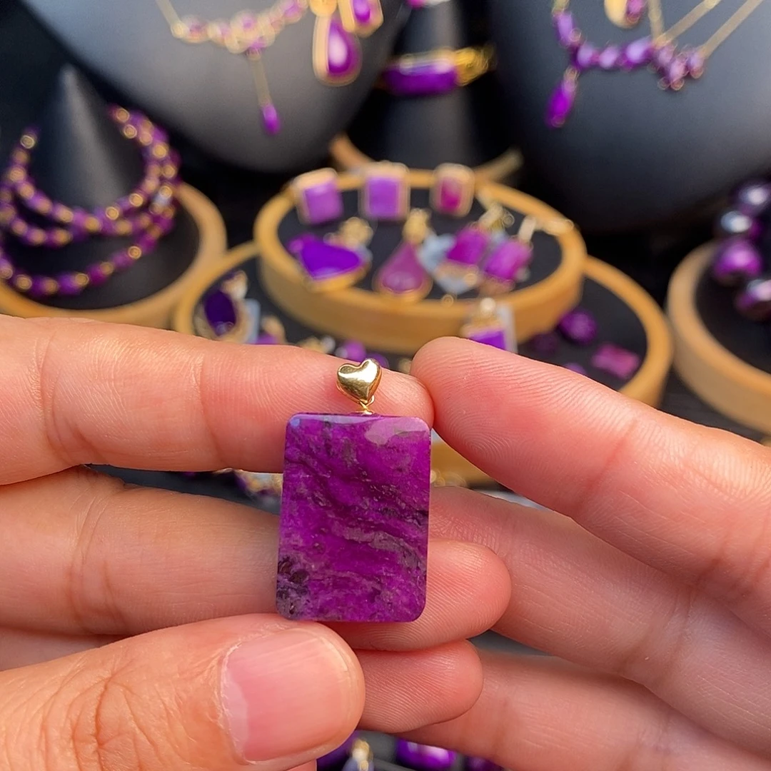 苏纪石（舒俱来）18K金镶嵌吊坠