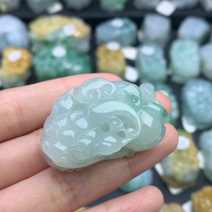 翡翠未镶嵌颈饰天然缅甸A货翡翠貔貅吊坠