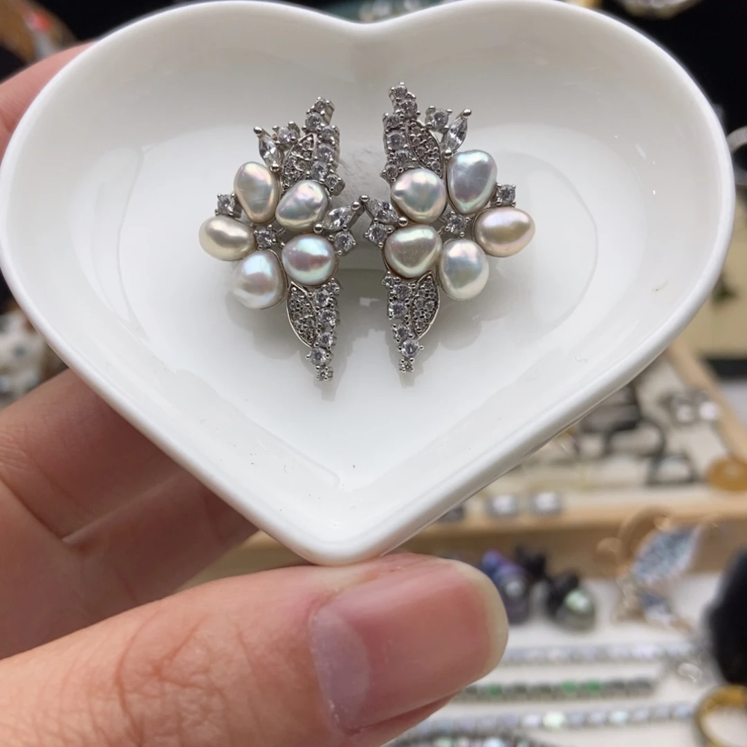 淡水珍珠画框银S925镶嵌炫彩淡水珍珠繁花耳钉银