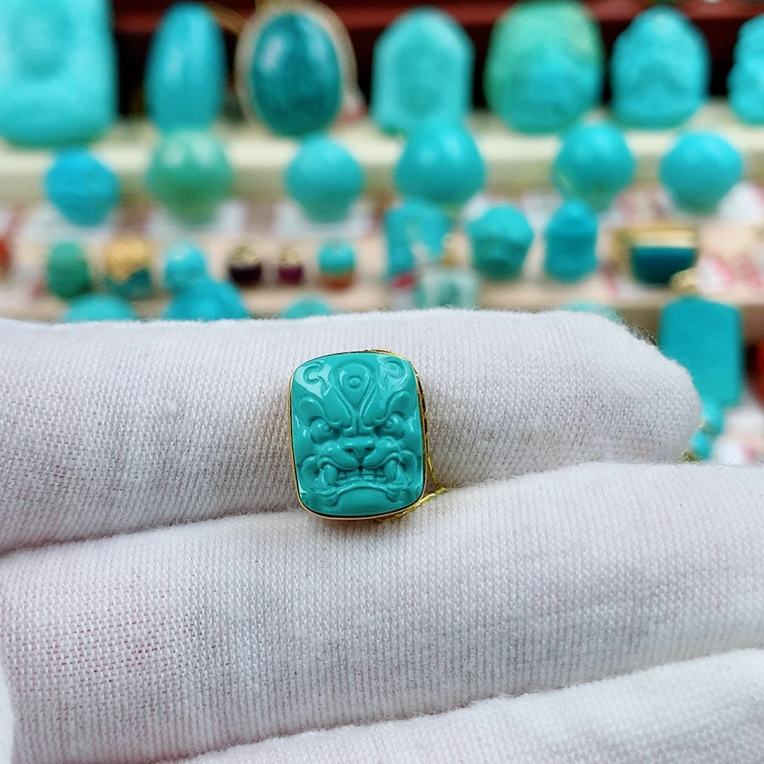 绿松石18K金镶嵌配饰背云