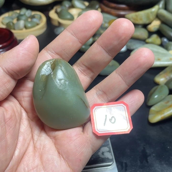 和田玉未镶嵌颈饰10