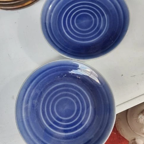 瓷片瓷器，各种摆件，瓷片，口径15cm。