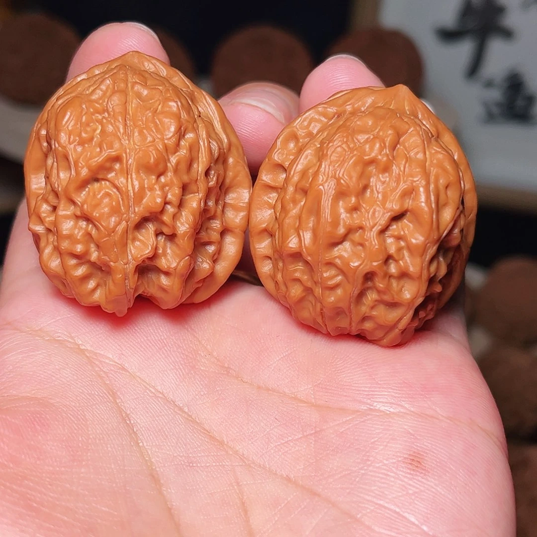 桃核吊坠全品无修凹底金鱼