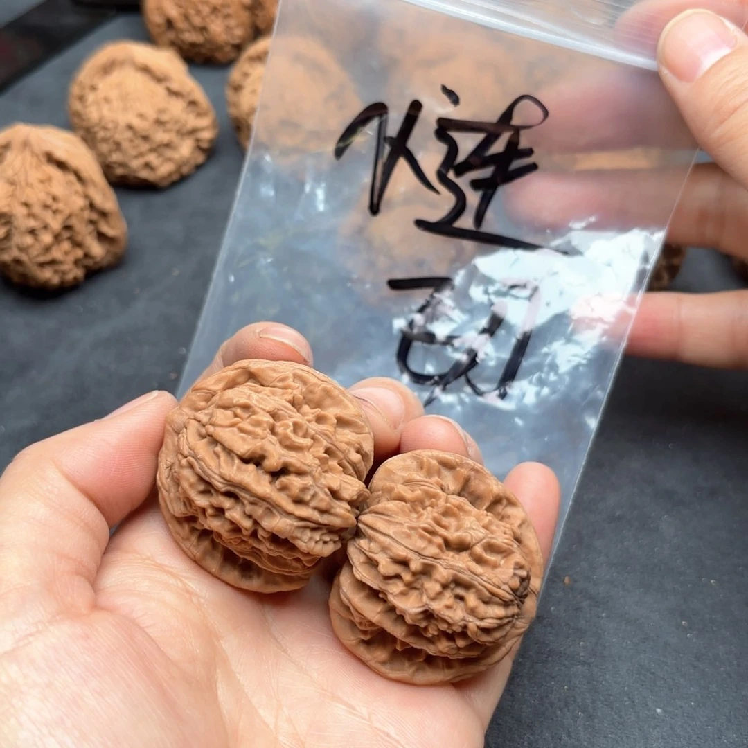 文玩核桃吊坠小**刀楼子