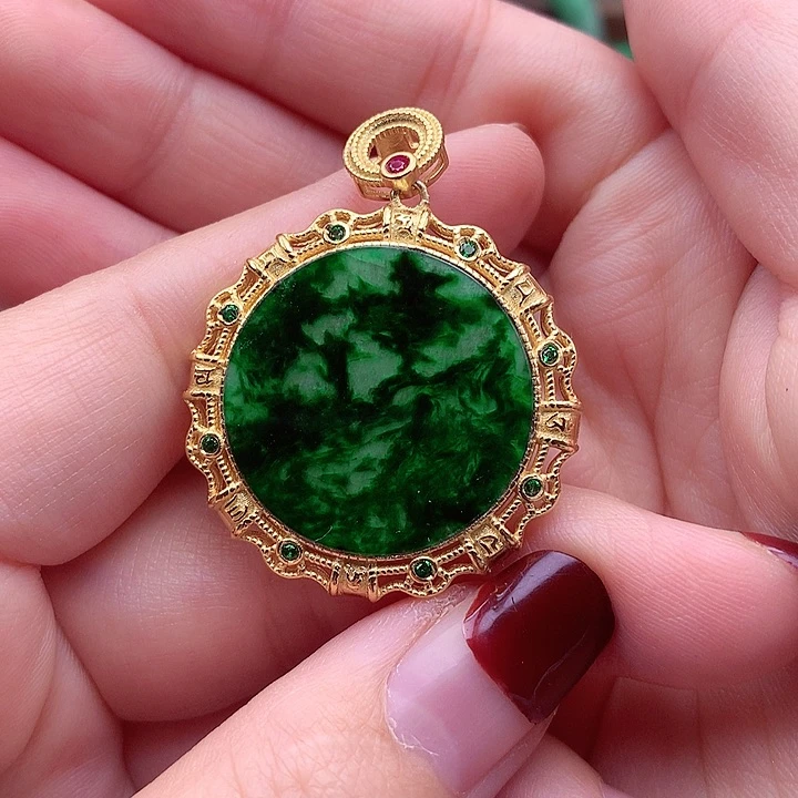 翡翠颈饰银S925镶嵌翡翠