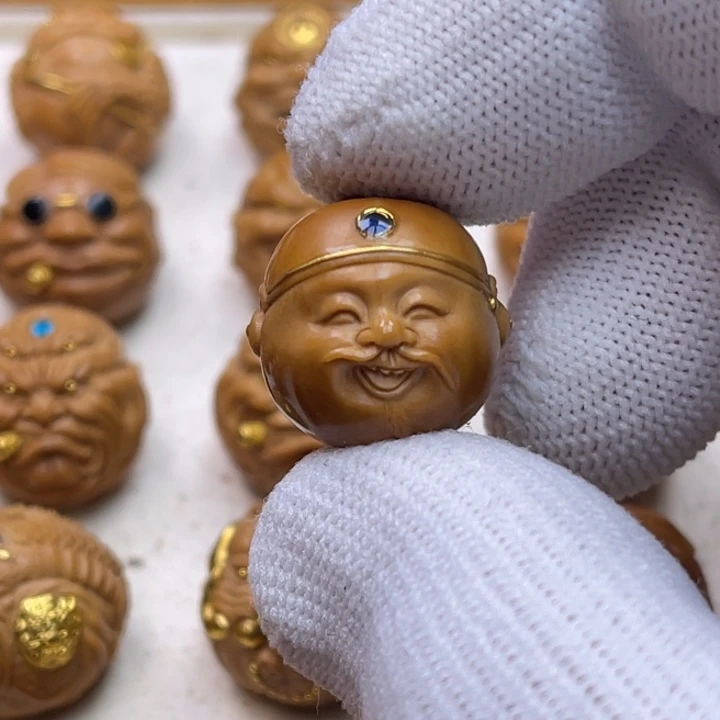 猴头核桃吊坠财神