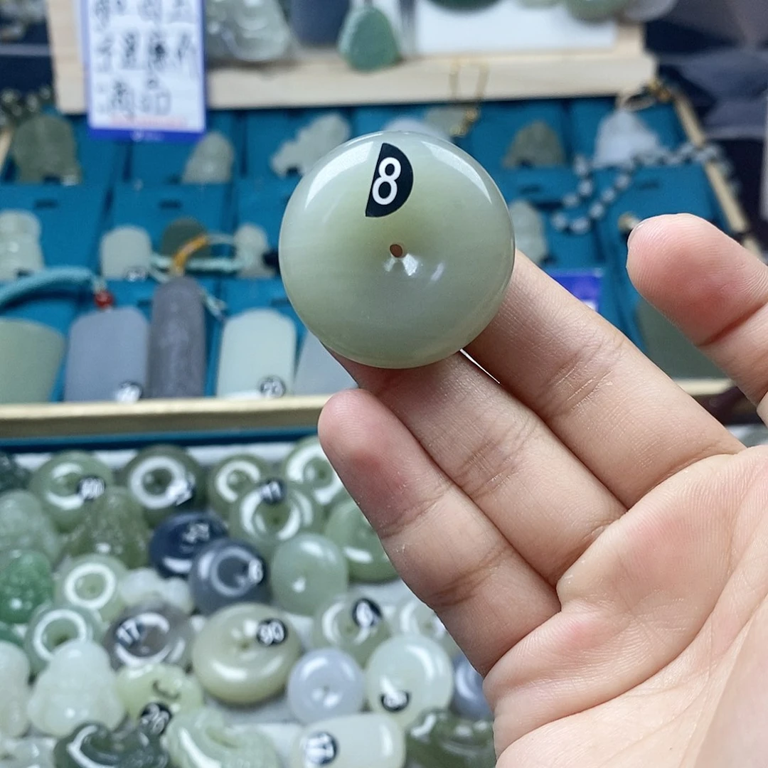 和田玉未镶嵌颈饰平安扣30mm