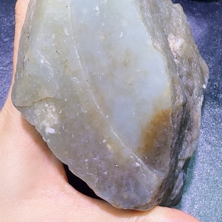 未镶嵌和田玉（糖玉）珠宝半成品