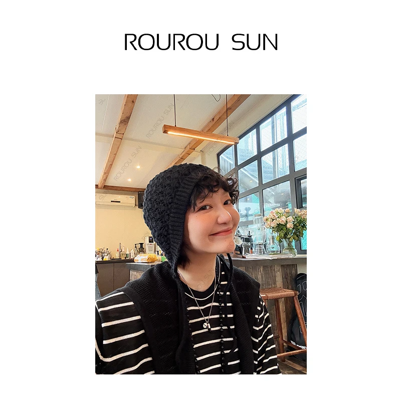 22211日系时尚镂空针织帽女秋冬百搭护耳帽绑带毛线帽