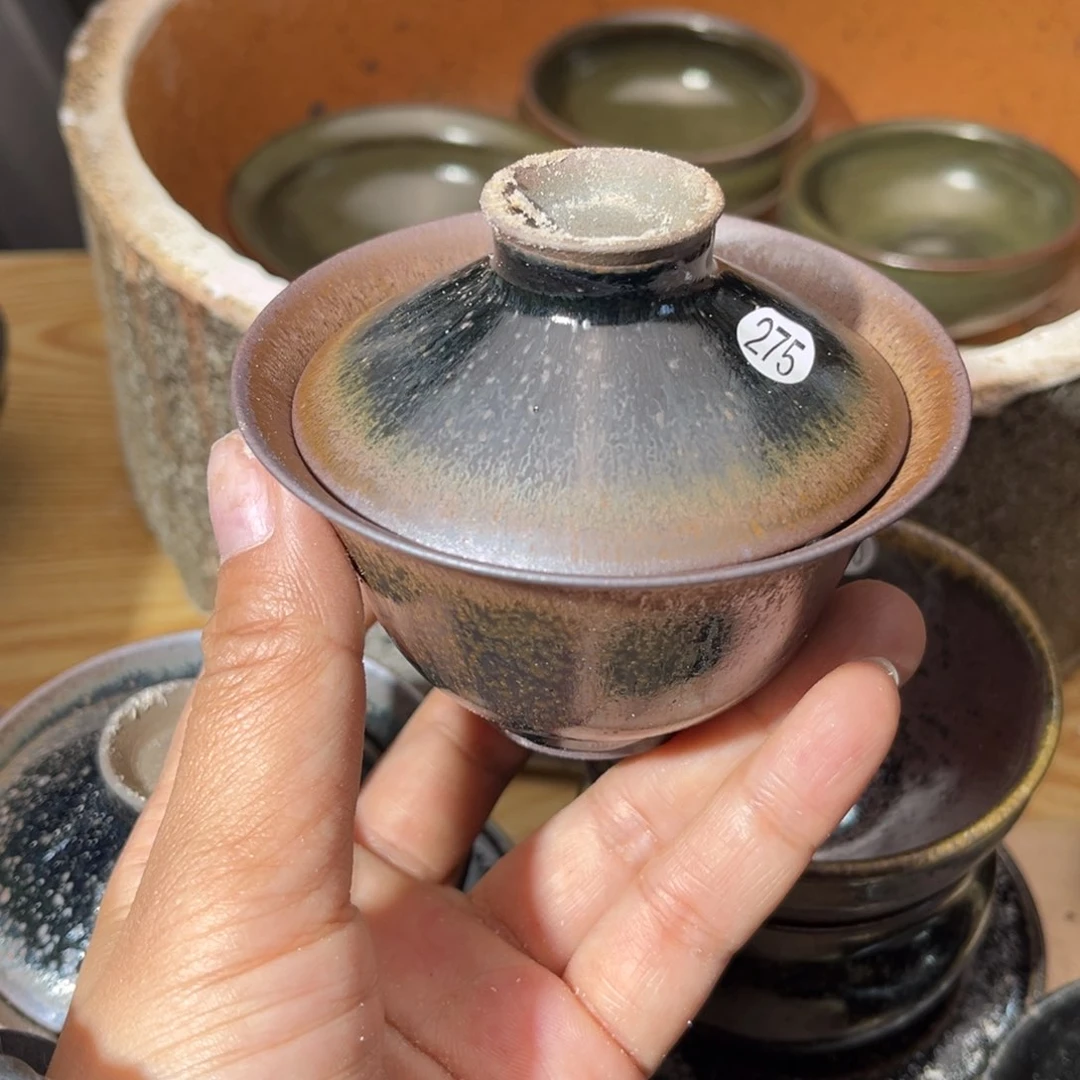 茶盏义兴龙窑坚持真柴烧气孔