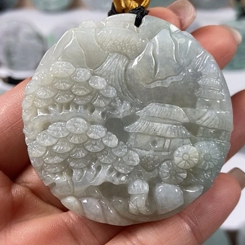 翡翠颈饰未镶嵌山水牌福利