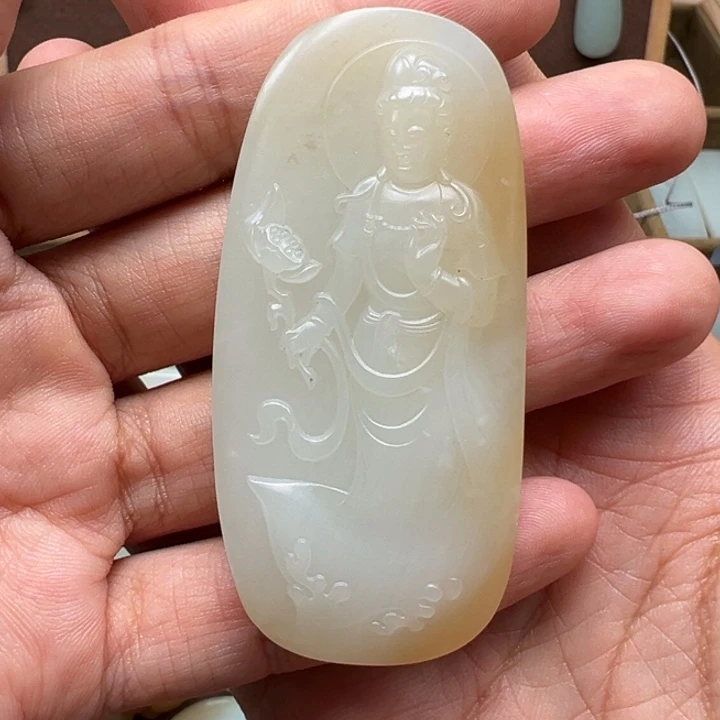 颈饰未镶嵌和田玉且末观音