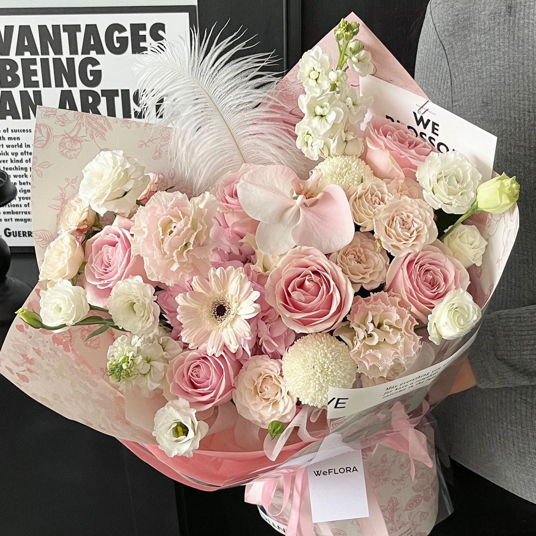 【主角】6支粉玫瑰搭配哥伦比亚绣球阳光粉桔梗混搭花束送妈妈送女友闺蜜生日鲜花送花上门