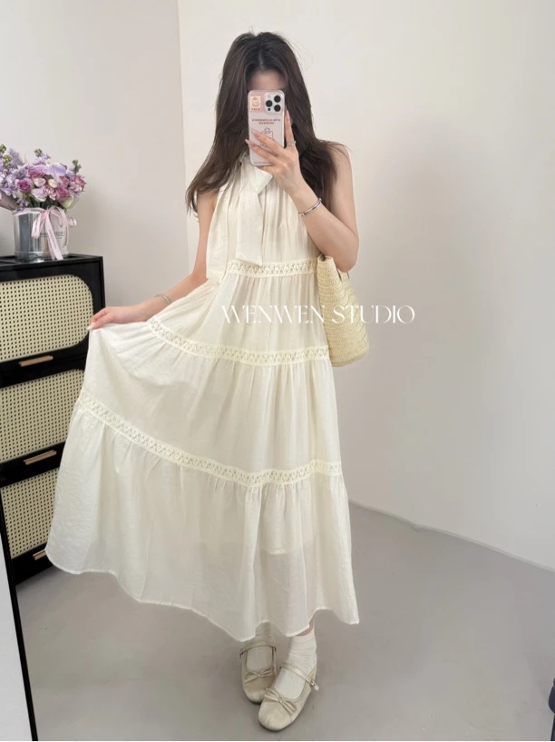 【WENWEN】温柔气质挂脖蕾丝连衣裙