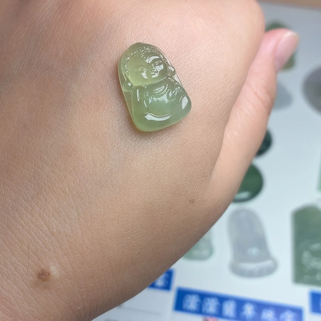 颈饰未镶嵌翡翠冰晴宝宝佛