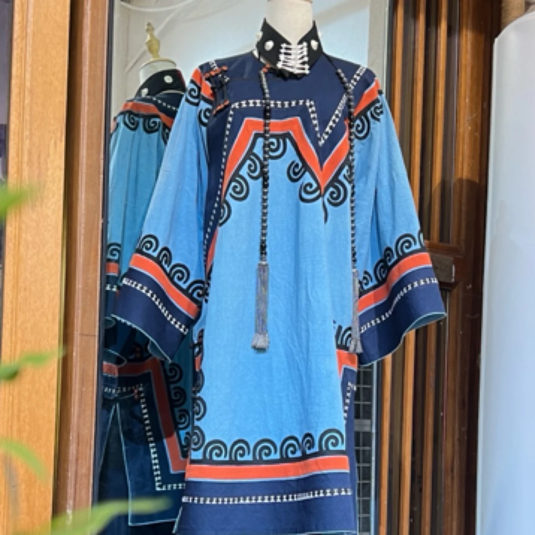 彝族民族服饰刺绣重工棉麻套装适合旅拍写真