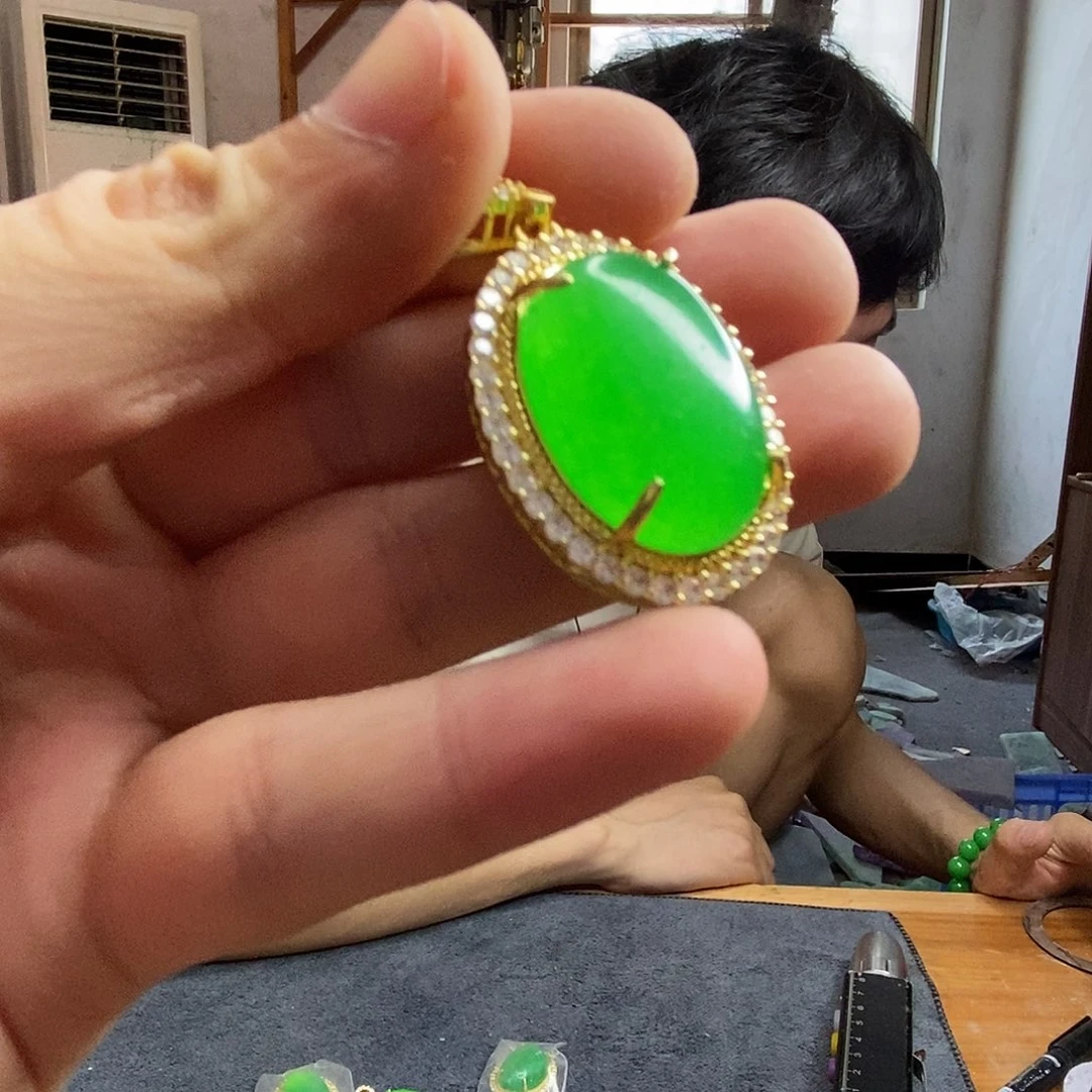 85 缅甸保真珠宝玉石