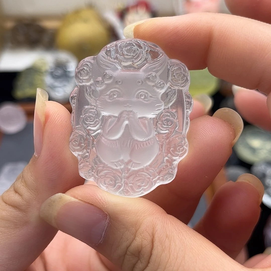 未镶嵌颈饰水晶?****?粉水拜拜狐62