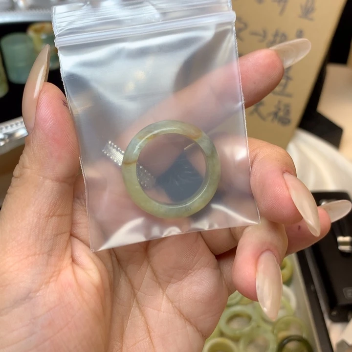 S***y合金蛇纹石玉戒指