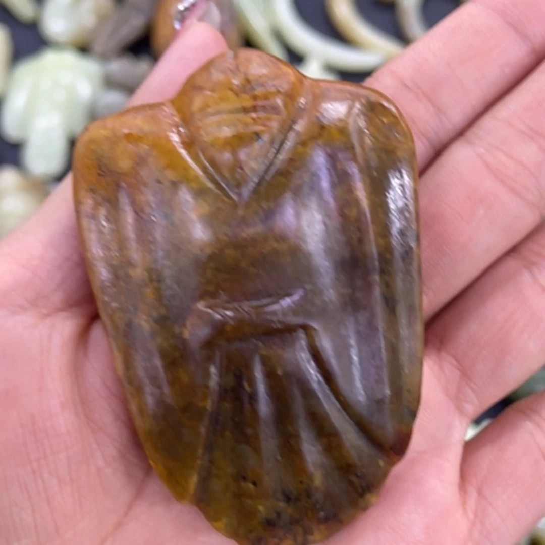 【闪购商品】透闪石质玉颈饰未镶嵌@*之