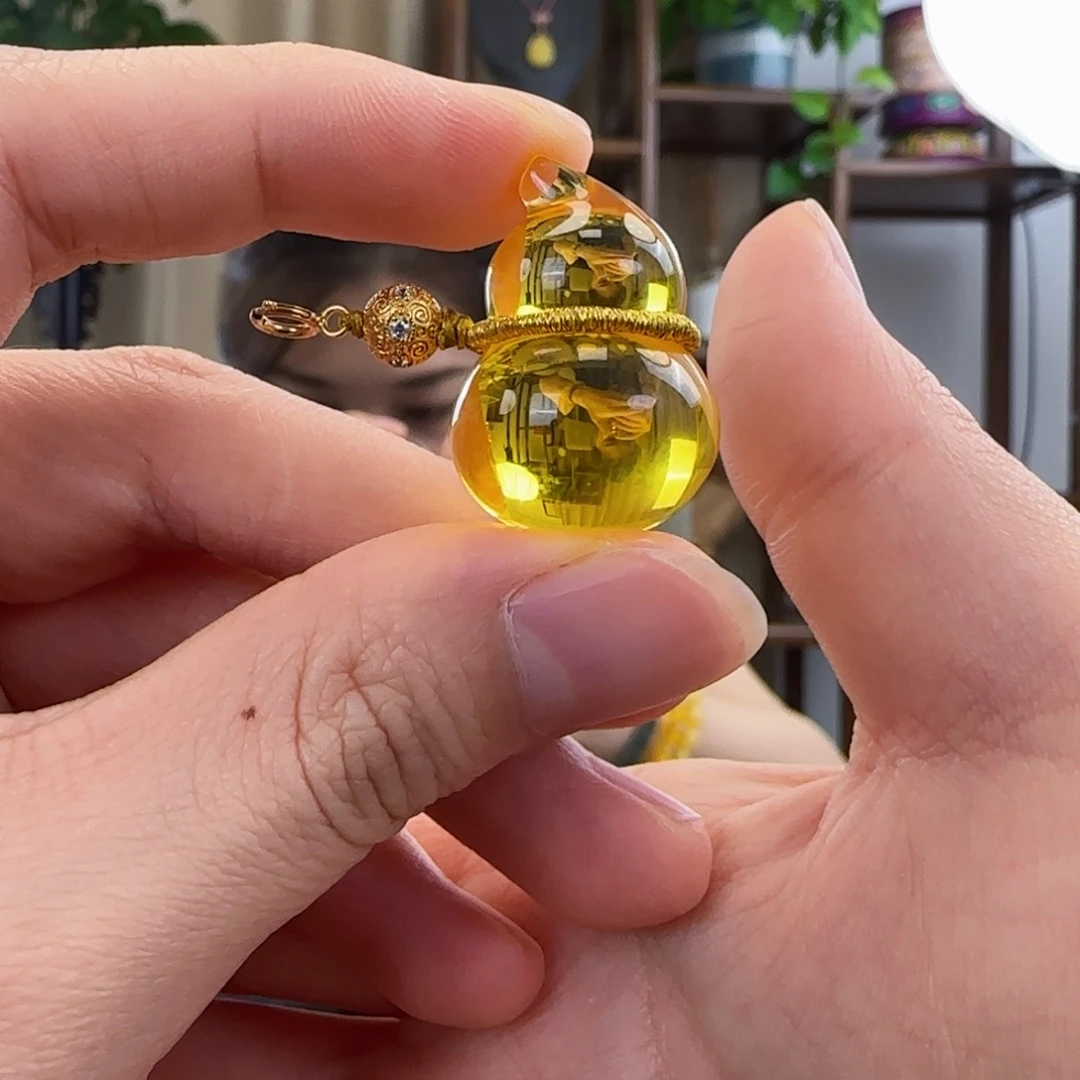 蜜蜡吊坠(不含链)未镶嵌