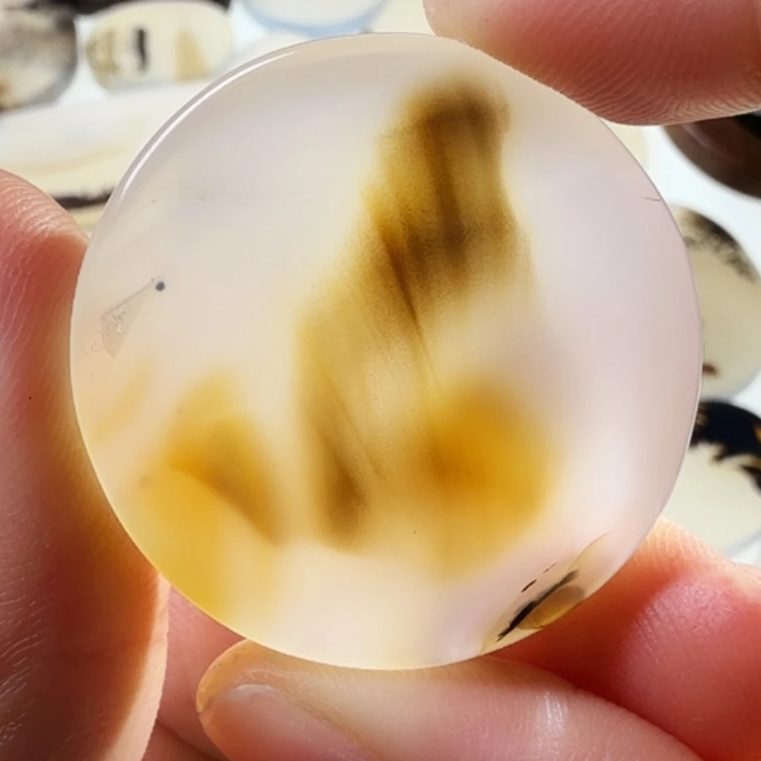 玛瑙/玉髓未镶嵌珠宝半成品