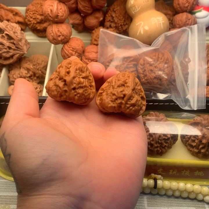 吊坠文玩核桃三角开背箭毒蛙40尺寸