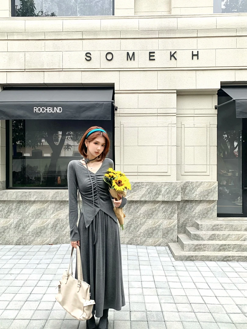 【芝士Cheese】塞浦路斯 坑条双面磨毛V领设计师上衣+半裙磨毛套装