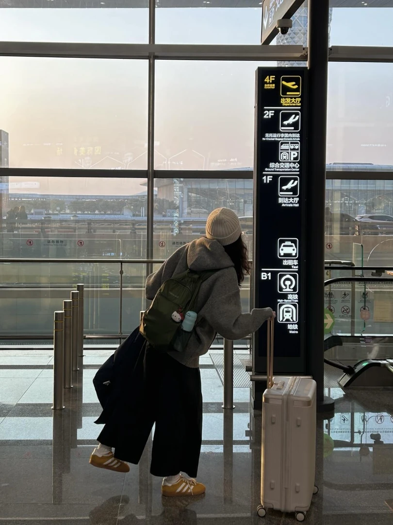 慵懒风针织连帽开衫拉链毛衣韩系女春秋2025新款外套百搭休闲裤