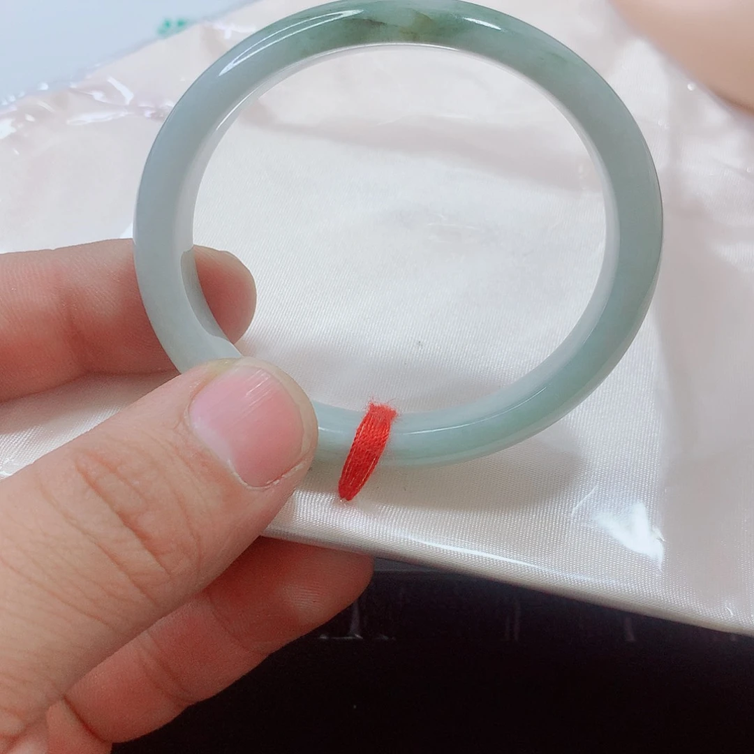 翡翠手镯未镶嵌@**团