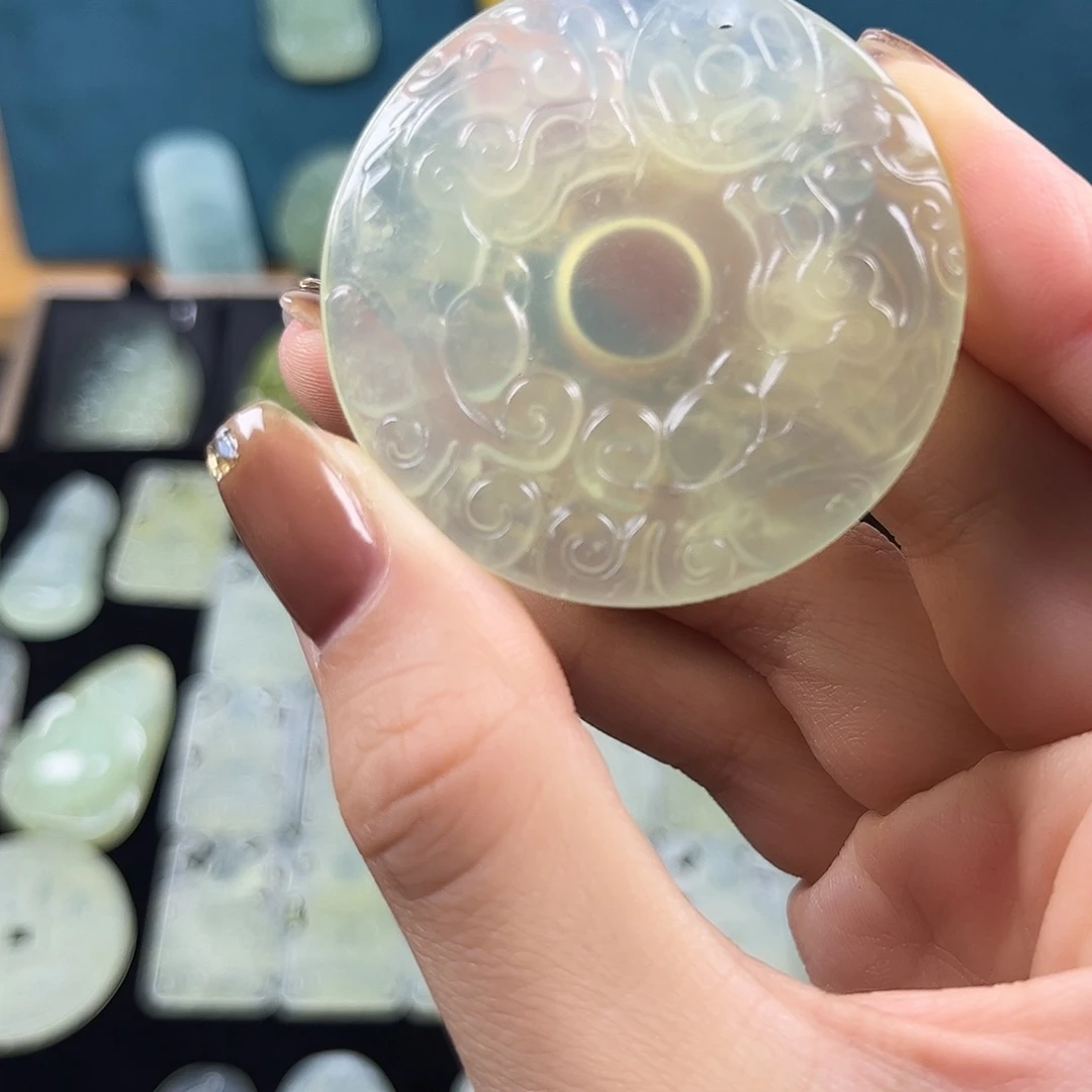 蛇纹石玉合金颈饰