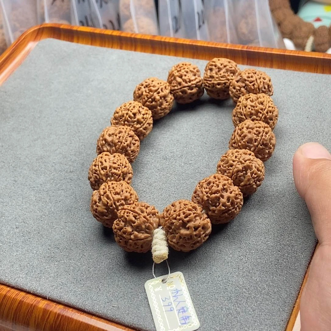 金刚菩提吊坠私人订制满肉深沟蜂王20mm
