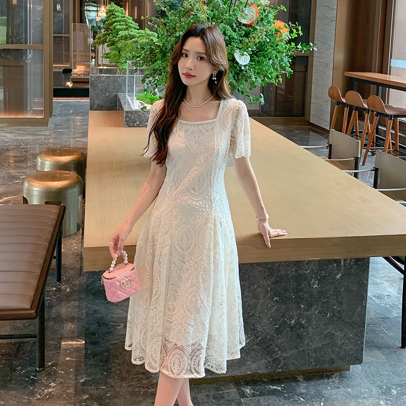 【白浅公主】奢姿大码女装2025温柔风蕾丝连衣裙方领法式气质裙子