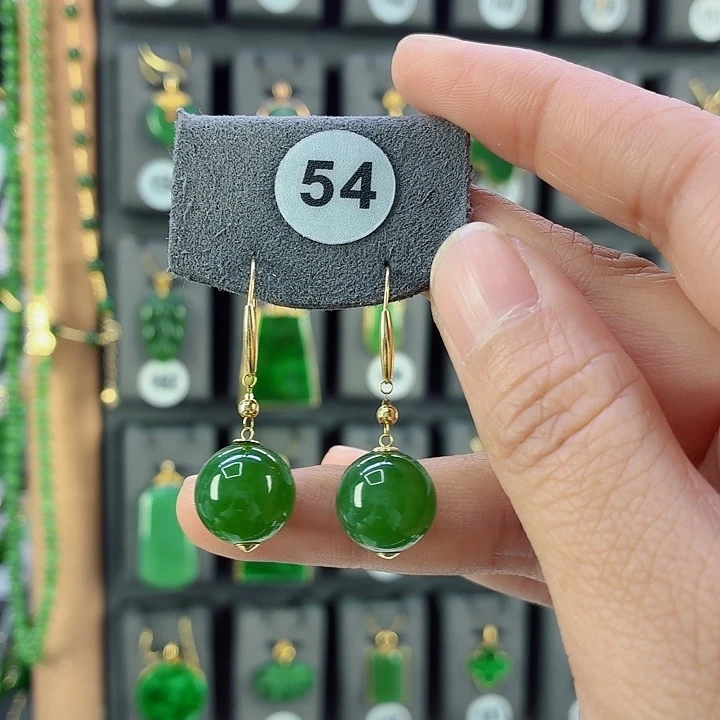 和田玉18K金镶嵌耳饰