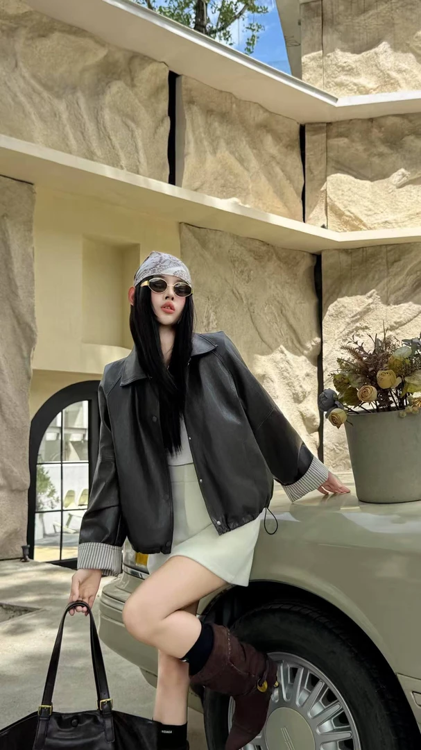 街头风常规秋季方领复古港风PU皮衣黑色短款皮夹克休闲韩版清凉感