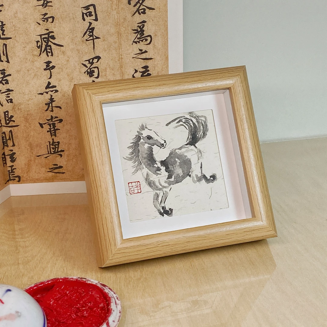 《骏马腾飞》韩不住原创文艺摆台·含装裱（12*12cm）