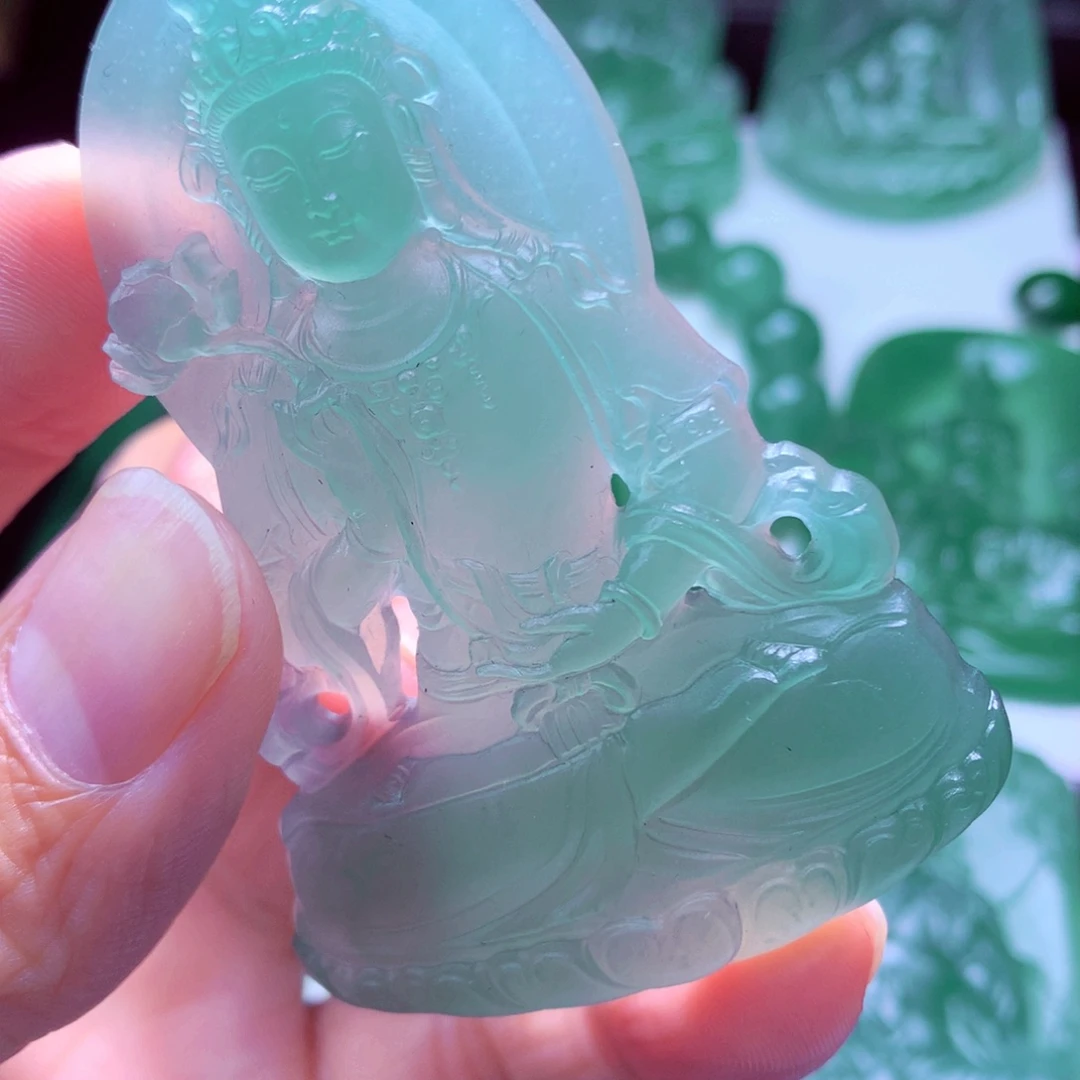 一****定制翡翠未镶嵌天然翡翠A货毛货挂件
