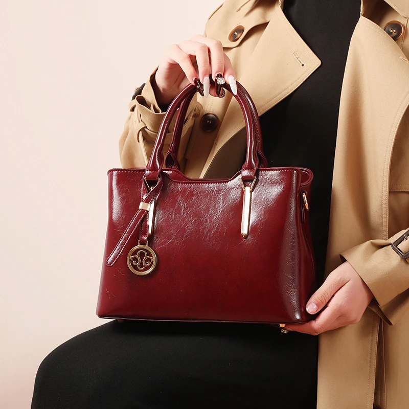 包包女红色轻奢新娘结婚包礼物中年女士妈妈手提包日常可用斜挎包