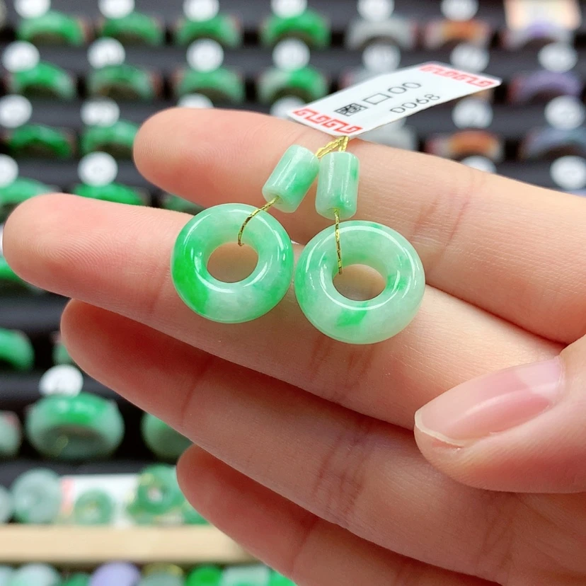 【闪购商品】翡翠戒指未镶嵌甜甜圈一对
