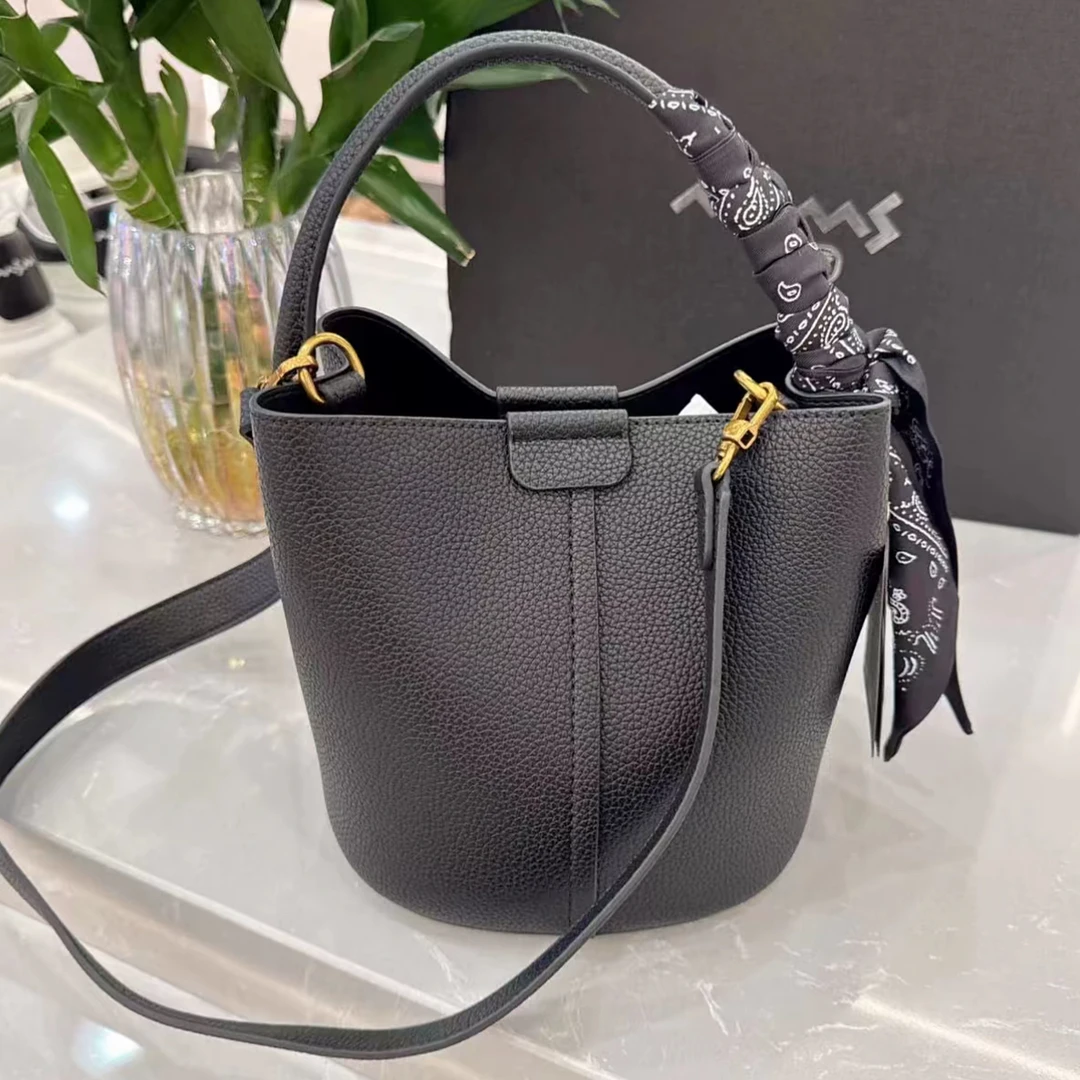 【玛莎玛索】8803时尚百搭女士简约包包黑色中号斜跨包轻奢水桶包