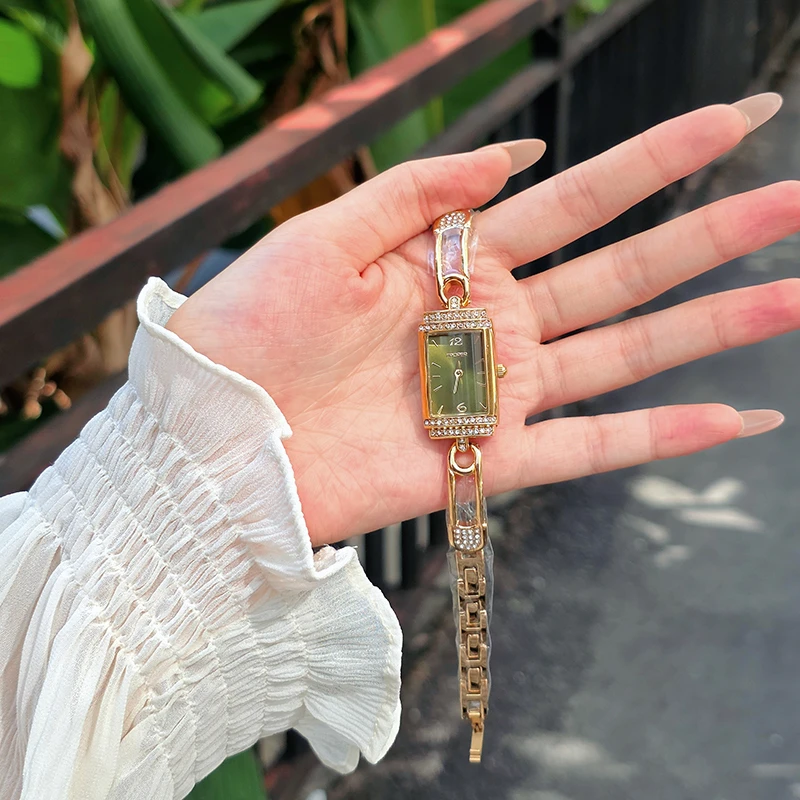 小别针女生手链式手表2025新款高级鞠婧祎女士女表轻奢小众小绿表