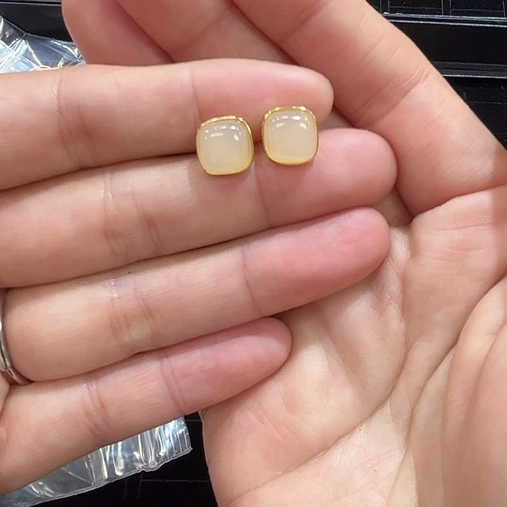 和田玉银S925镶嵌耳饰