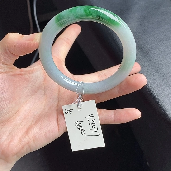 翡翠手镯未镶嵌55圆条