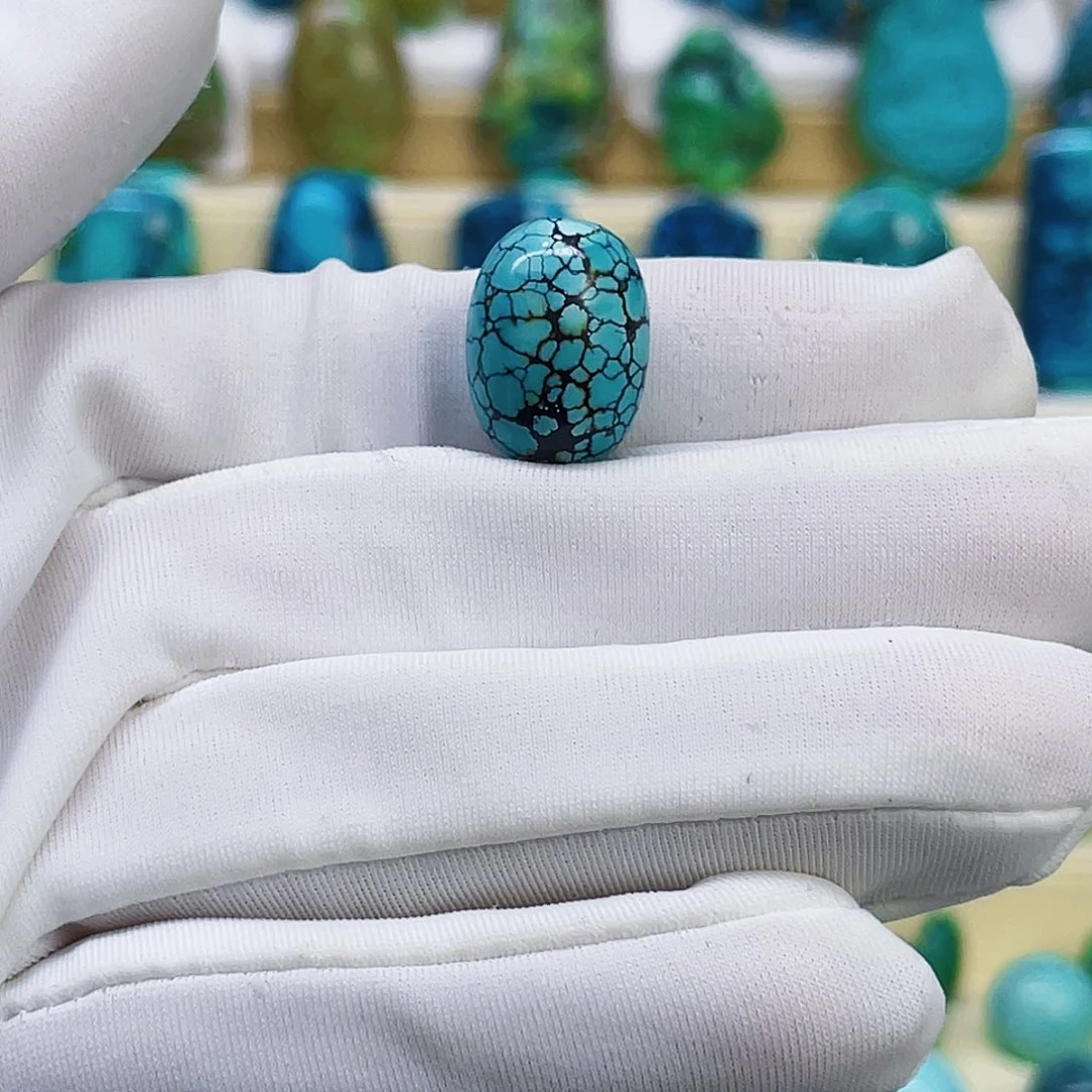 绿松石未镶嵌颈饰