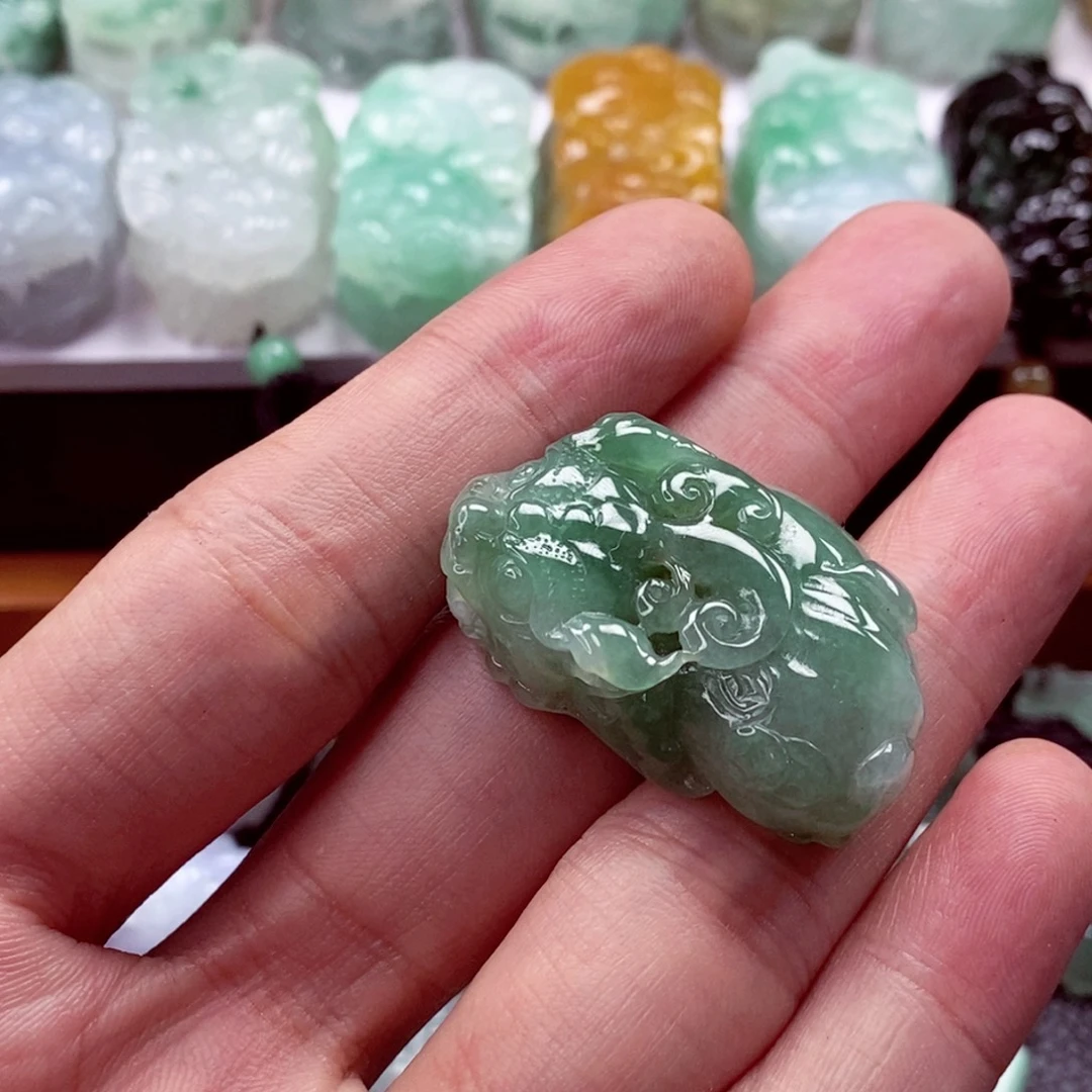 颈饰未镶嵌翡翠翡翠