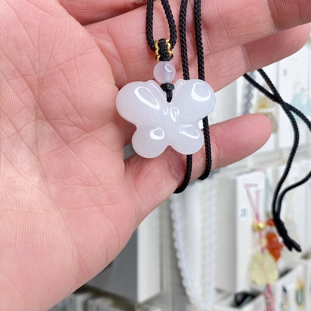 石英质玉颈饰未镶嵌在****