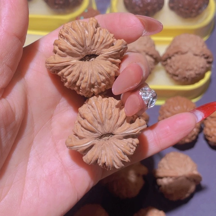核桃手串/手链用****5四座楼全品40尺，打底